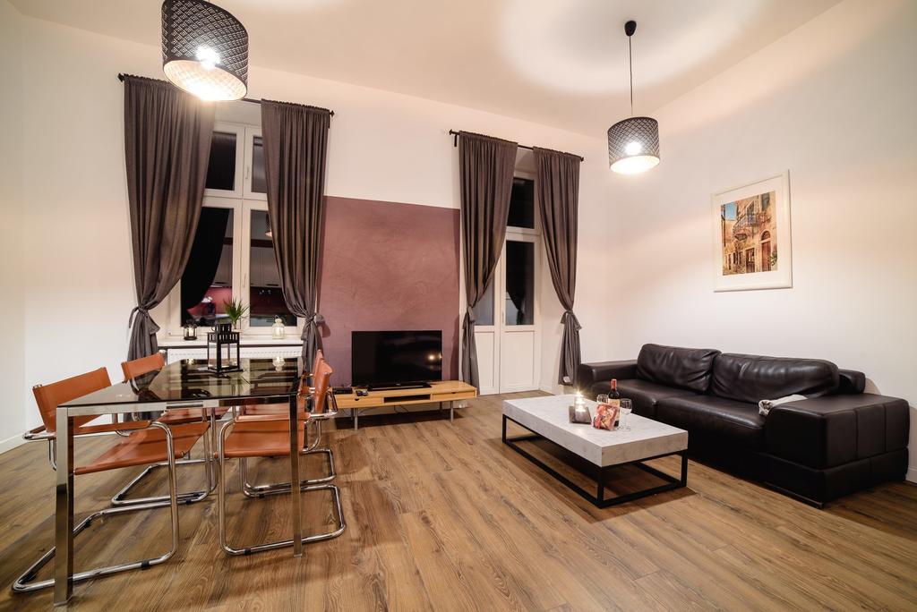 Cracow Rent Apartments - Spacious Apartments For 2-7 People In Quiet Area - Kolberga Street Nr 3 - 10 Min To Main Square By Foot Krakau Exterior foto